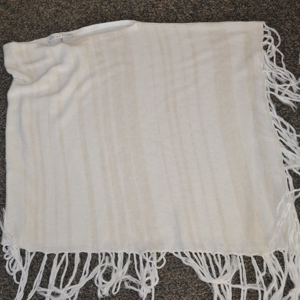 TRINA TURK SWEATER PONCHO WITH TASSELS One Size   off white shimmer Resort OS